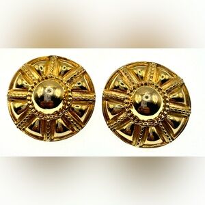Vintage Gold Tone Clip In Bold Retro Earrings Sun Design
